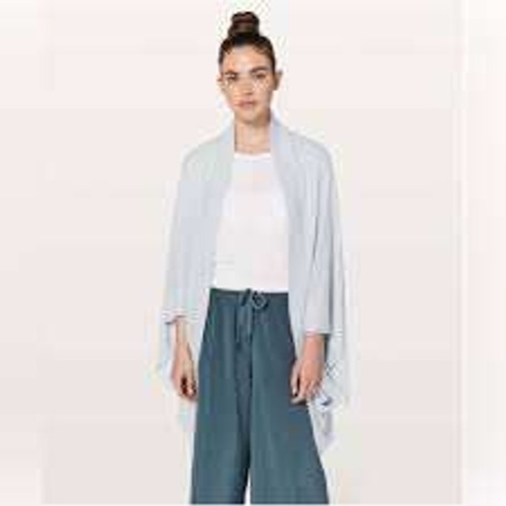 Lululemon Viscose Silk Blend Open Front Cardigan Wrap Lavender Grey OS